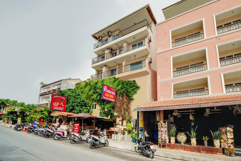 Exterior & Views 2, Phratamnak Hill Guest House, Pattaya