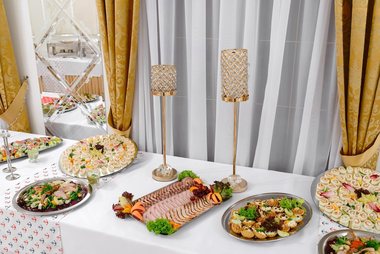 Food & Drinks 4, Dworek Vesaria, Lublin City