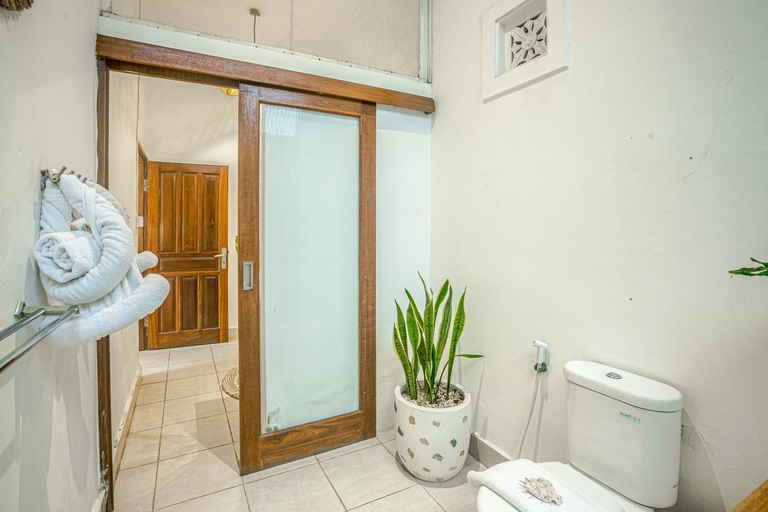 Bathroom 4, Villa Deba 2 by Bali Villa Solutions, Badung