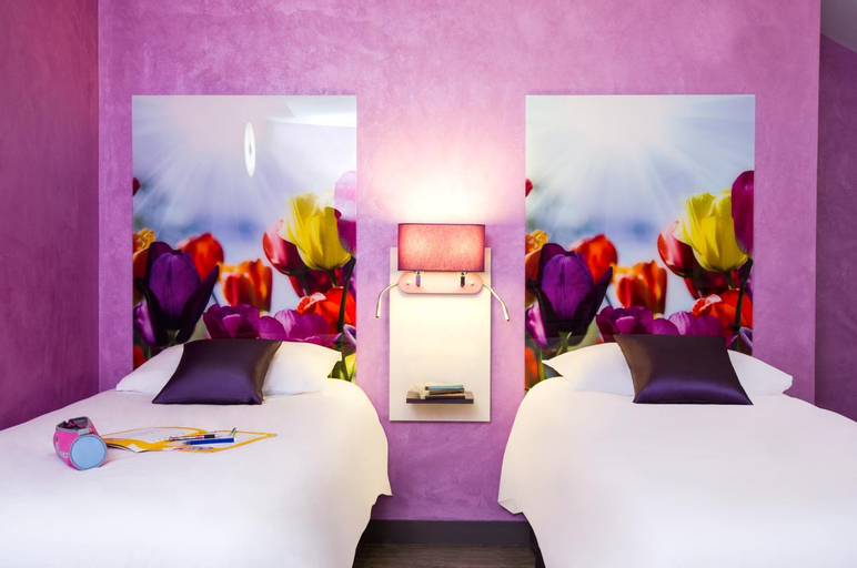 Bedroom 12