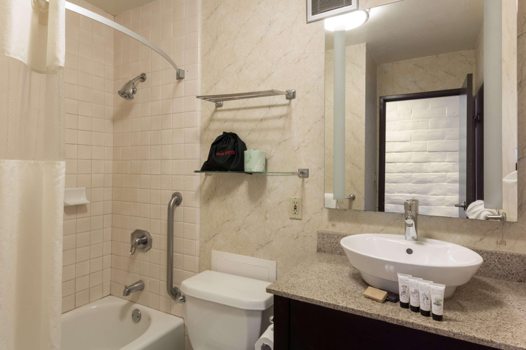 Bathroom 23