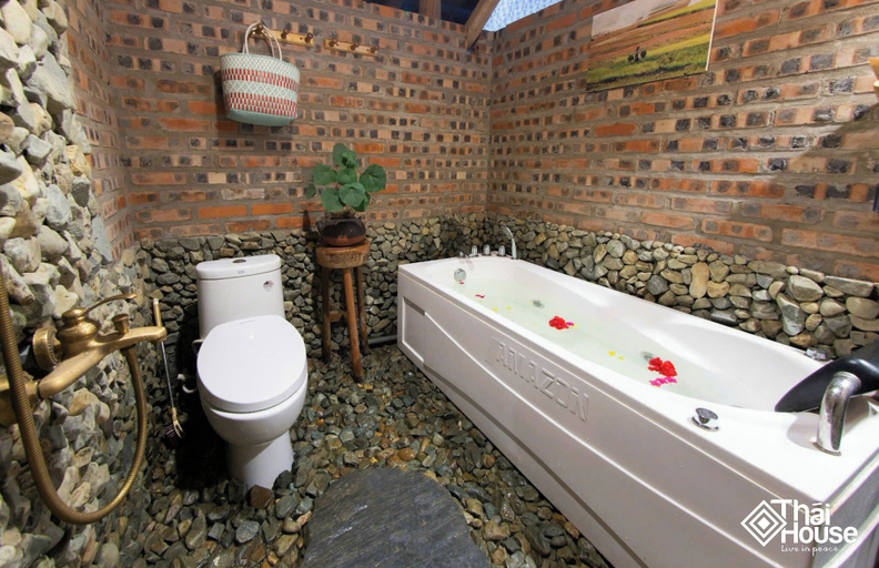 Bathroom 4, Thai House Pu Luong, Bá Thước