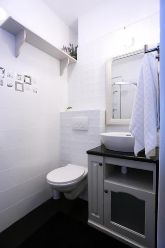 Bathroom 5, Shabby chic rooms, Zadar