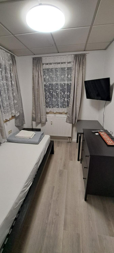 Bedroom 2, Pension Alex - TocXan UG, Magdeburg