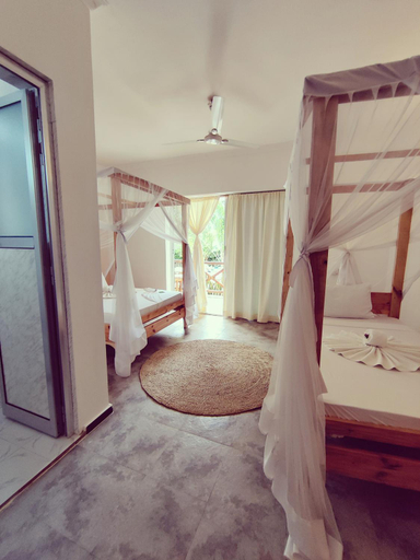 Bedroom 3, Hakuna Matata Boutique, Kusini