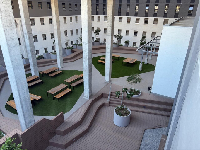 Others 4, Stay at Cape Station, City of Cape Town