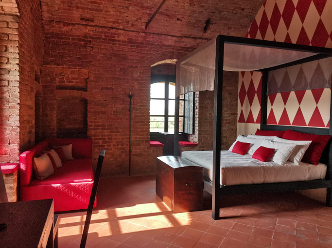 Bedroom 18