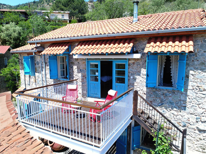 Others 4, Kalopanayiotis Cottage