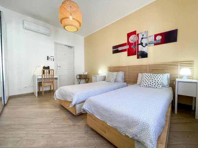 Bedroom 12