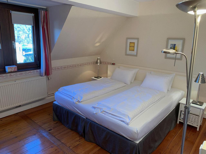 Bedroom 9