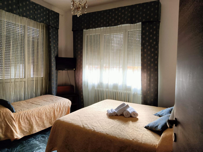 Bedroom 26