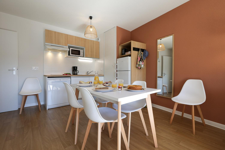 Dining Room 8