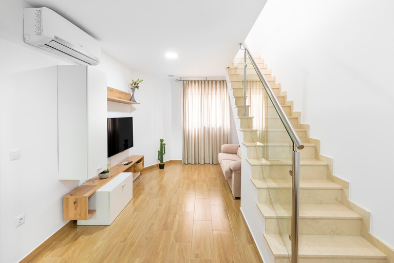 Others 4, WintowinRentals Huelin Houses con Terraza Chill Out, Málaga
