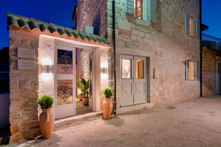 Others 5, Town House Rosario, Stari Grad
