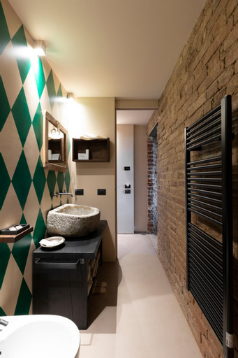 Bathroom 5