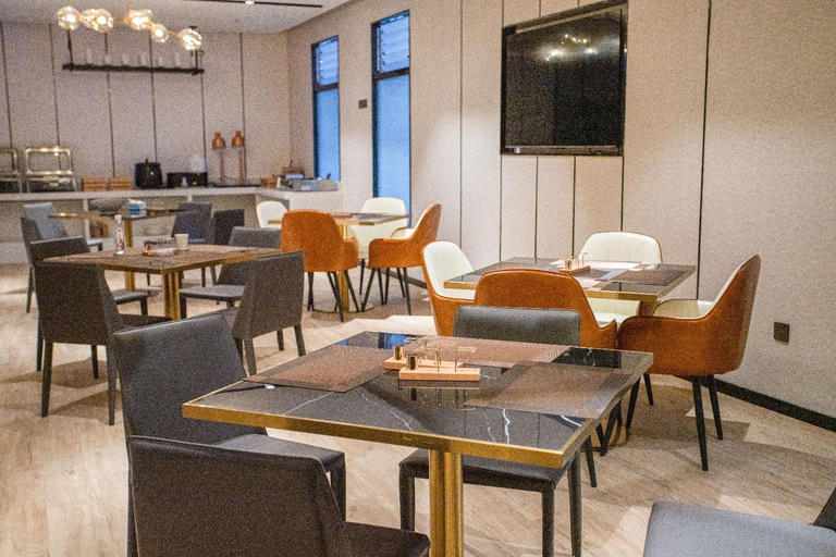 Food & Drinks 4, Echeng Hotel Guizhou Zunyi Renhuai, Zunyi
