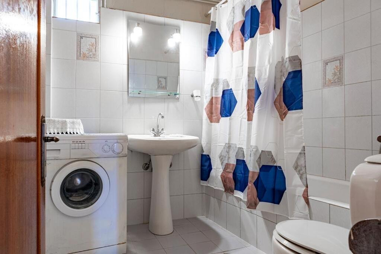 Bathroom, MAKAROUNIS THEA, Peloponnese