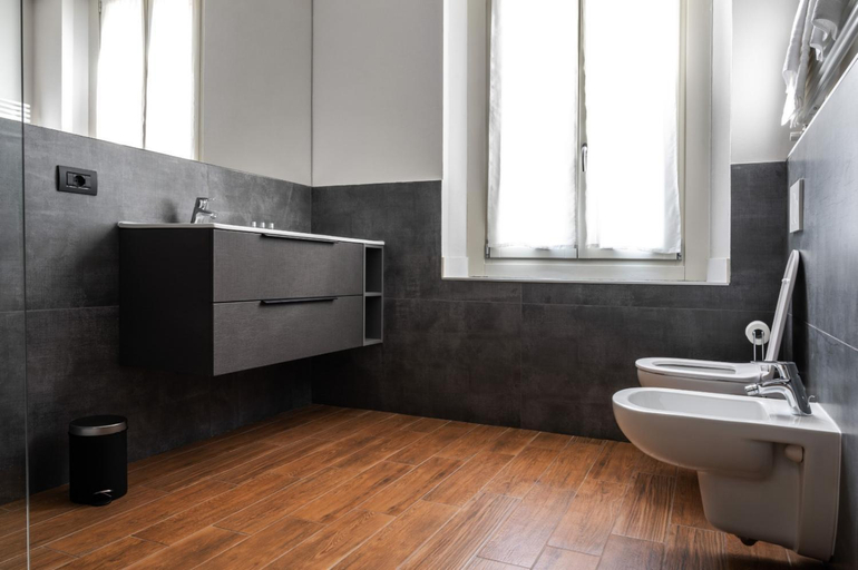 Others 5, Rooms Don Alfonso, Parma