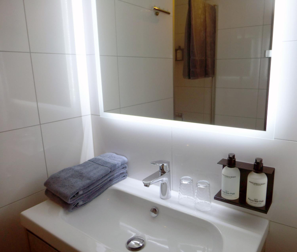Bathroom 3, Hotel Abdijhof Thorn, Thorn