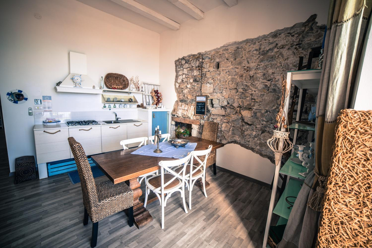 Others 3, B&B Sottocoperta, Messina