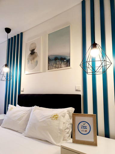 Bedroom 18