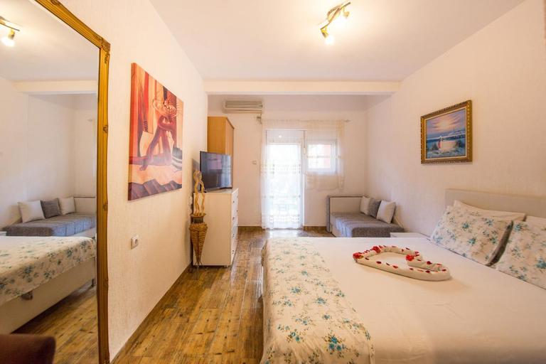 Others 4, Apartments Kovacevic