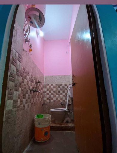 Bathroom, Goroomgo Vinod Tilwara, Rudraprayag