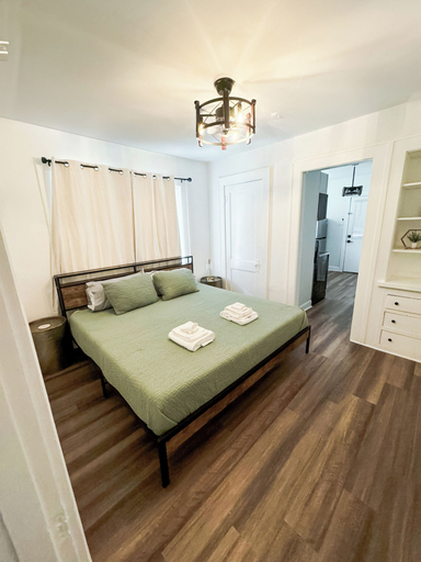 Bedroom, Satoshi Hideout Sol, Pinellas