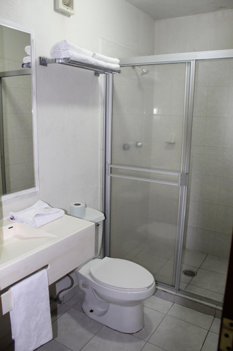 Bathroom 4, HI Huasteca Inn Hotel, Tamazunchale