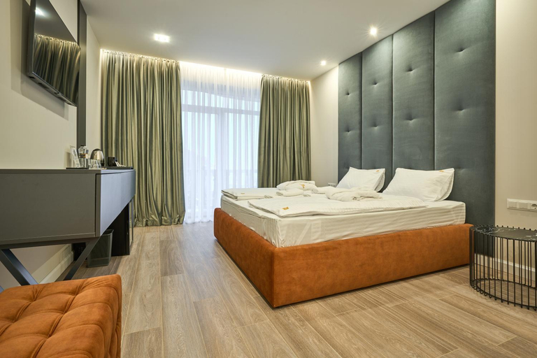 Bedroom 3, Olimp Hotel, Nadvirnians'kyi