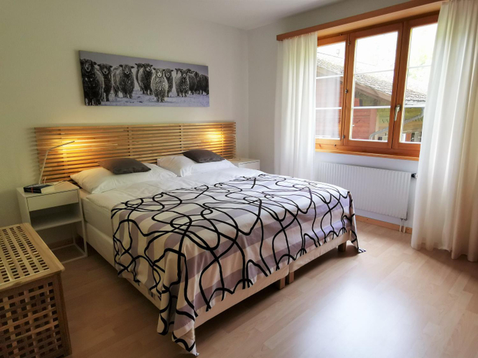 Bedroom 3, Hotel Brienzersee, Interlaken