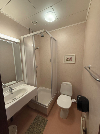 Bathroom 3, Frost Guesthouse, Húnaþing vestra
