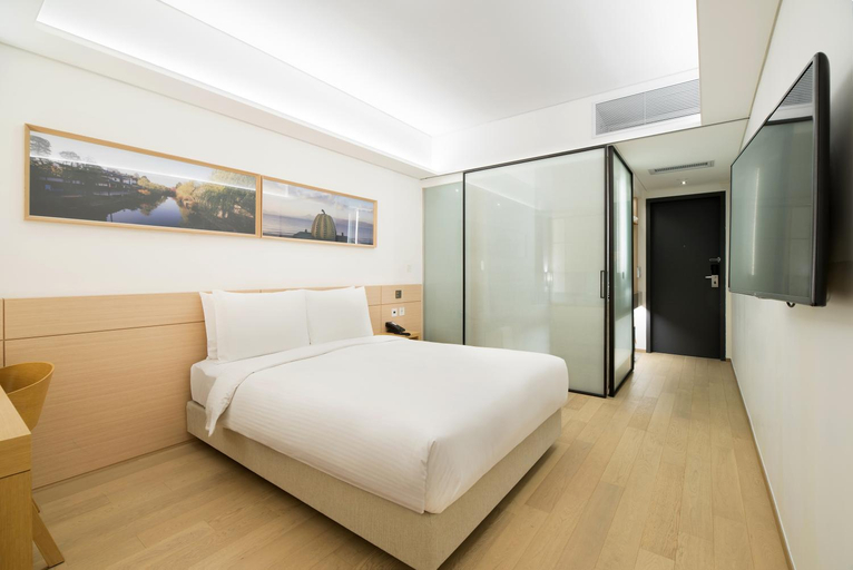 Bedroom 23
