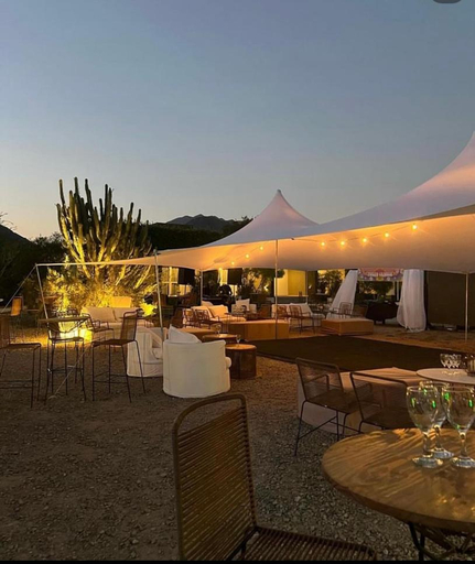 Food & Drinks 5, QHAWANA CABANAS & SUITES, Capital