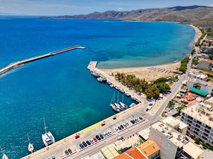 Others 2, Zoe's Villa - Modern Karystos Apartments By The Port & Beach, Central Greece