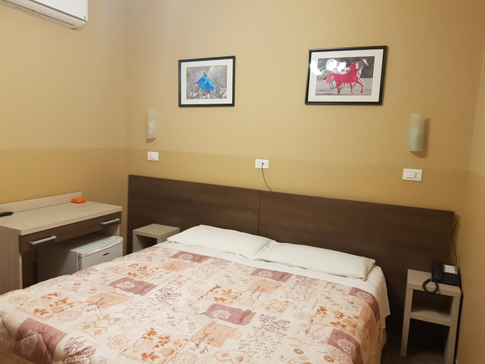 Bedroom 14