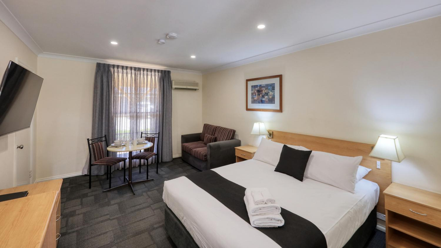 Bedroom 8