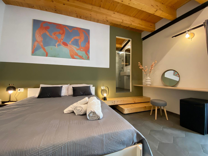 Others 4, B&B ALIVA, Trapani
