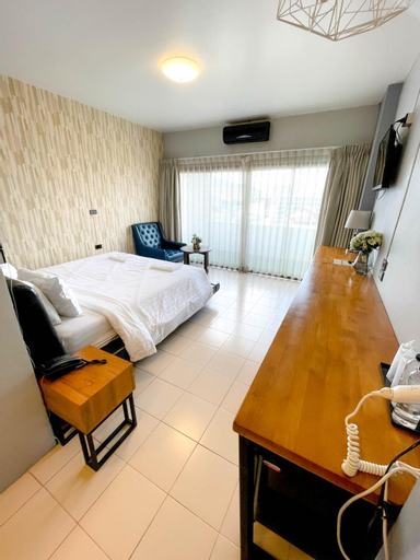 Bedroom 8