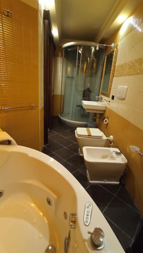 Bathroom 6