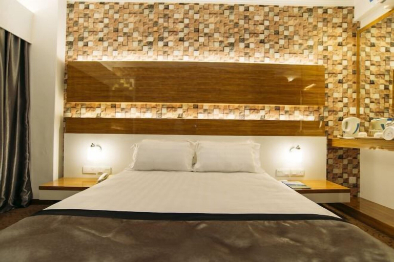 Bedroom 12