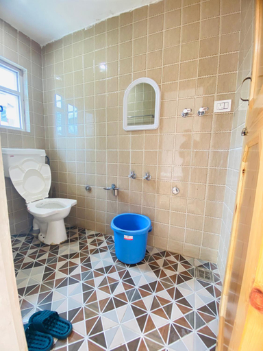 Bathroom 2, Pall Residency, Srinagar