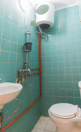 Bathroom 2, Kane Diallo Residence, Dakar