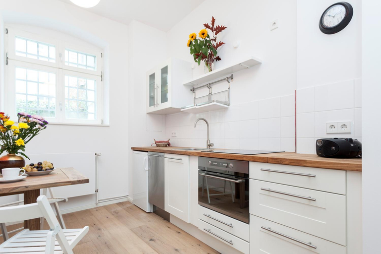Others 5, Lofty Torstr Apartments, 4 unique units from 1-3 bedrooms in Mitte, ideal for families & groups, fro, Berlin