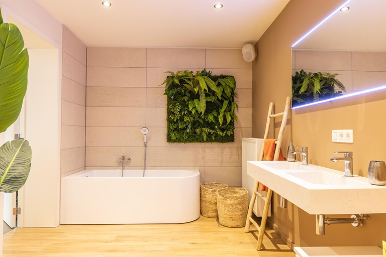 Bathroom 17