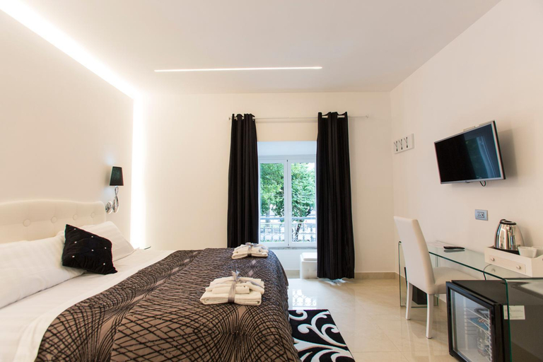 Bedroom 2, San Pietro Grand Suite, Rome