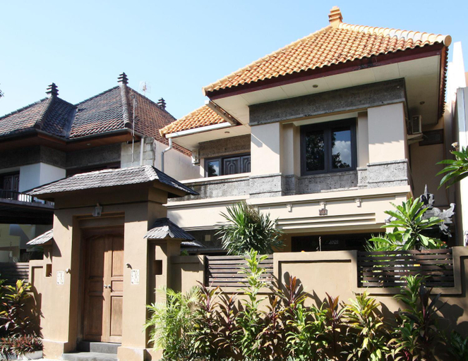 Villa Indah Kuta Royal - Private Pool - Optic Fiber High Speed Internet, Badung
