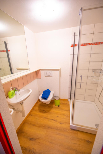 Bathroom 3, City Center Holiday Apartment, Interlaken