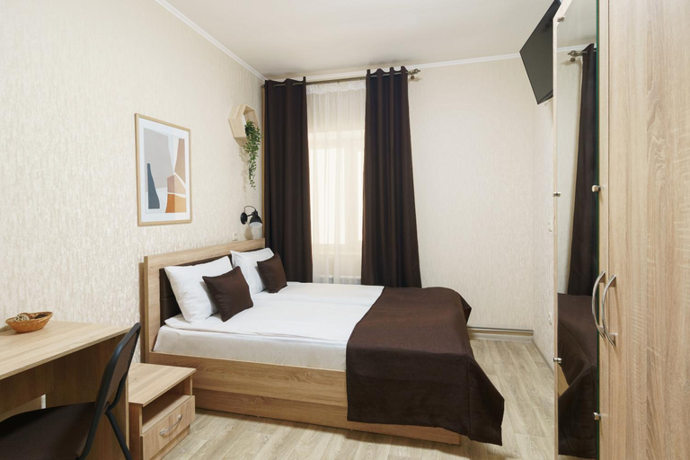 Bedroom 2, Отель Южныи Двор, Kharkivs'ka