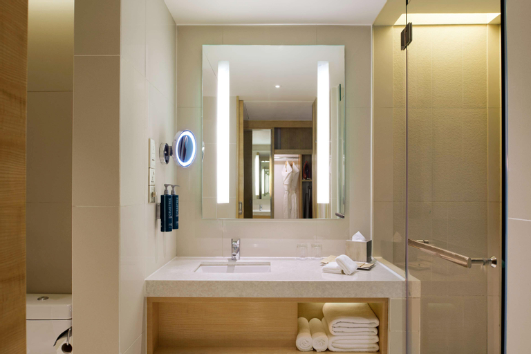 Bathroom 25